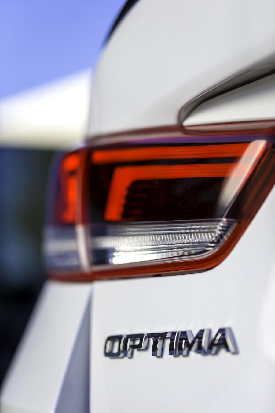 Логотип Kia Optima SX Turbo (JF) 2018 года  (NA) (фото 7 из 40)